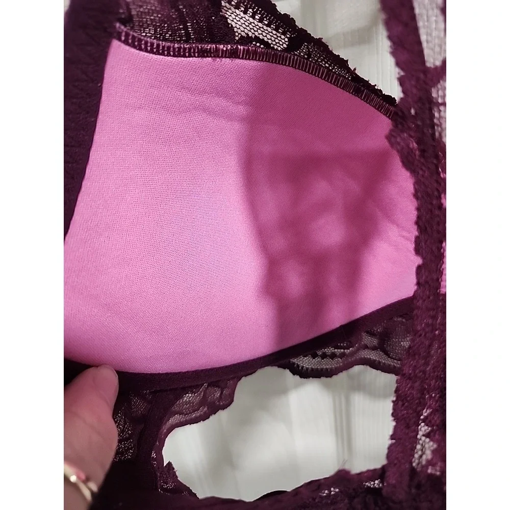 Victoria's‎ Secret PINK Push-up Pigeonnant Lace Underwire Bra Sz  S (D-DD) Wine